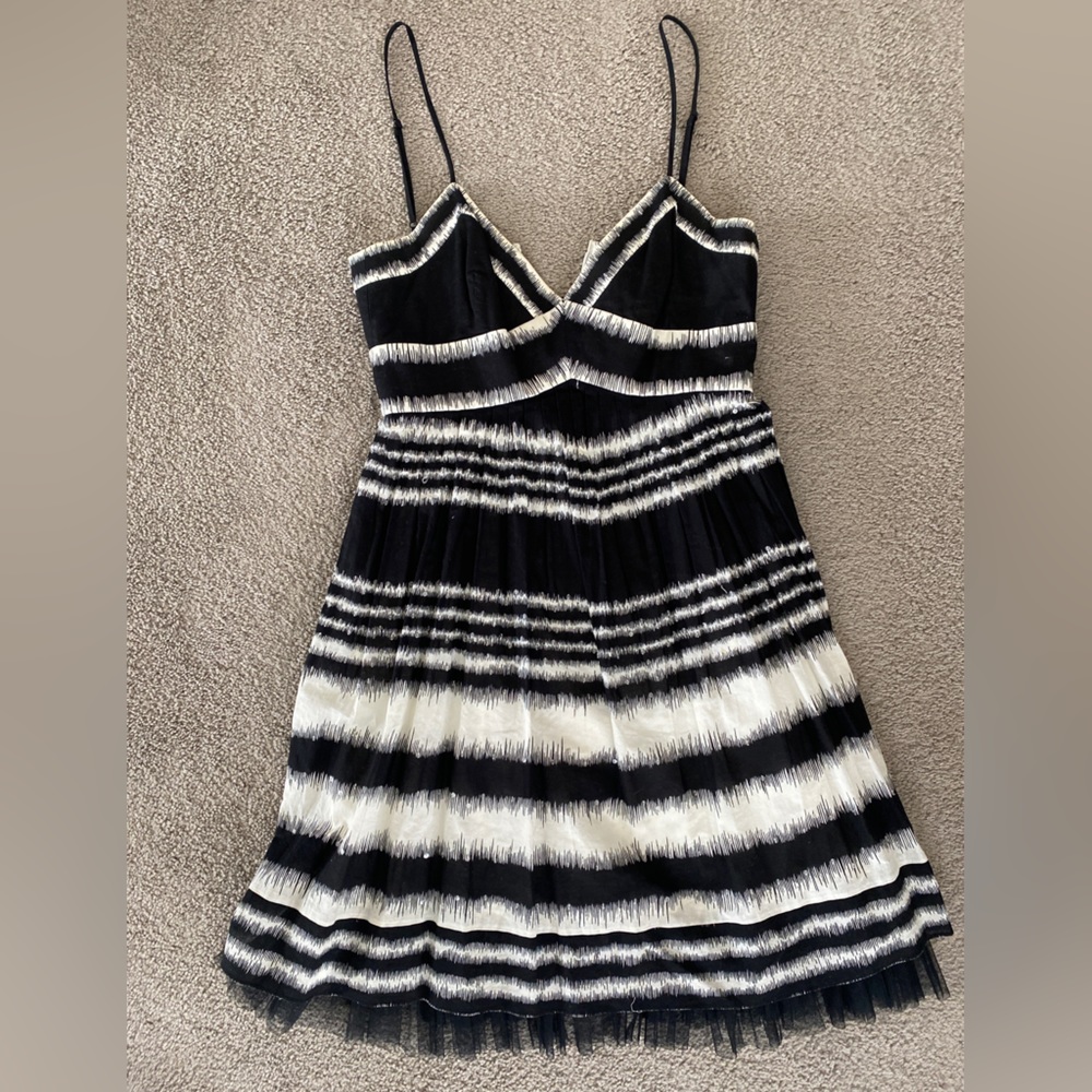 Layered cocktail dress with a shine!